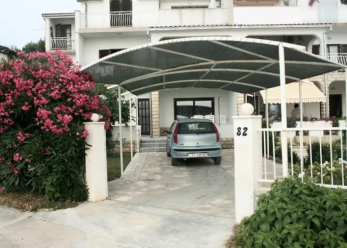 By The Sea Brodarica, - 4217 דירה