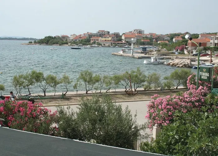 Apartamento By The Sea Brodarica, - 4217 *