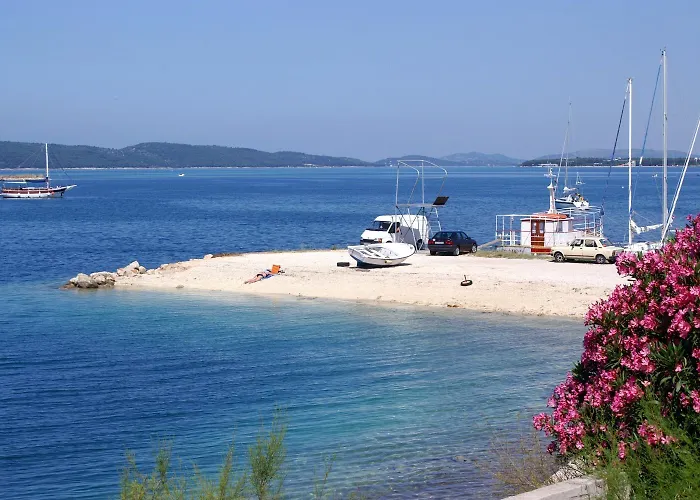 Apartamento By The Sea Brodarica, - 4217 *