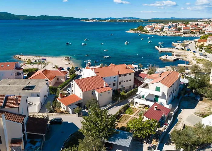 Apartamento By The Sea Brodarica, - 4217